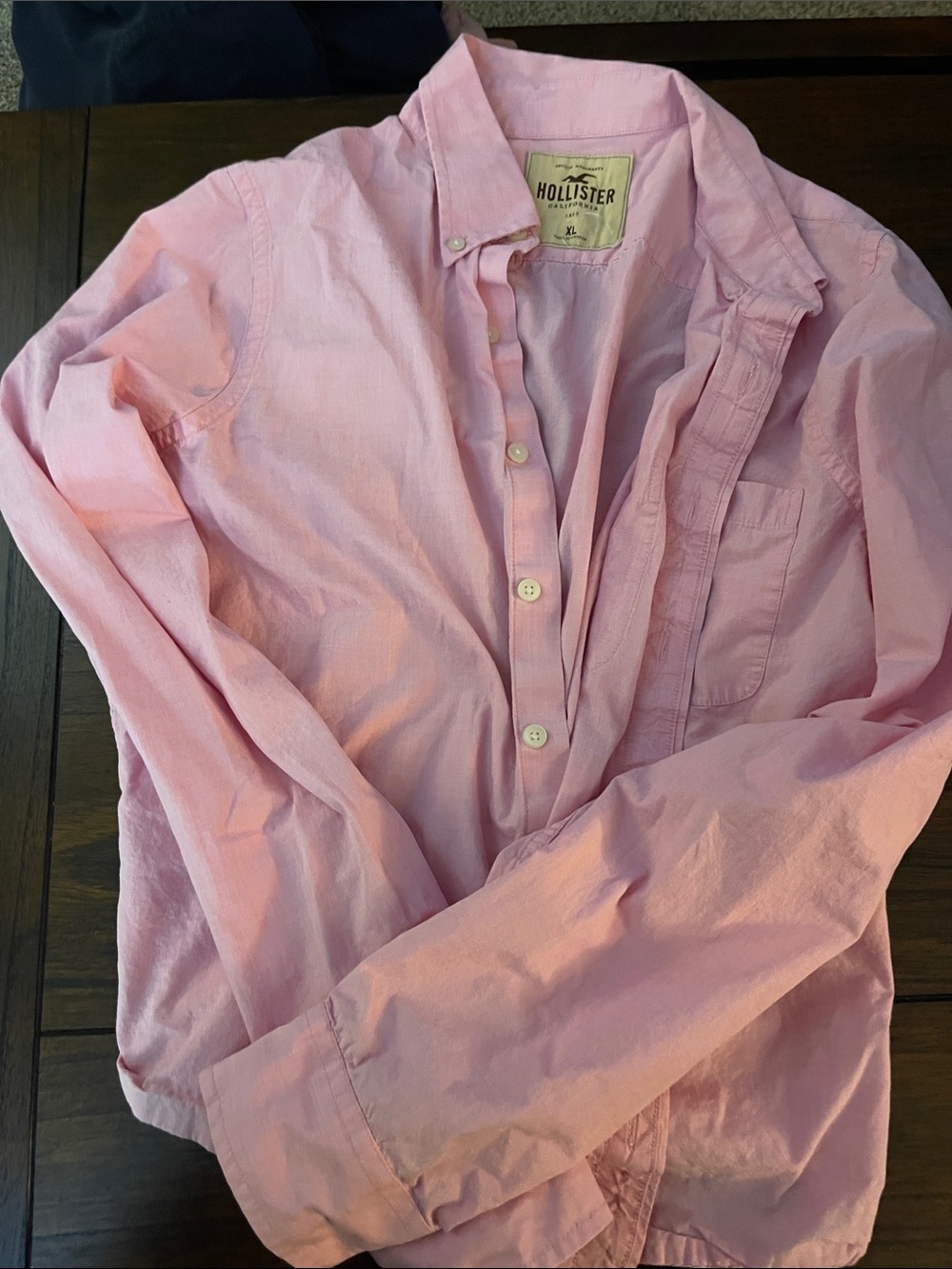 Hollister Men's Light Pink Long-Sleeve Button-Down Shirt